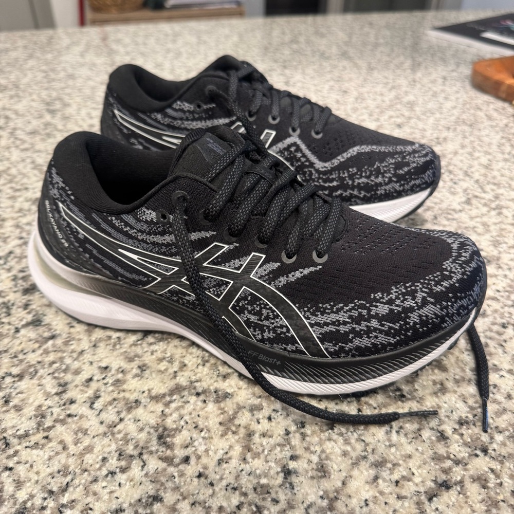 ASICS Gel Kayano-29 Running Shoes- Black/White/Grey - Woman’s Size 8